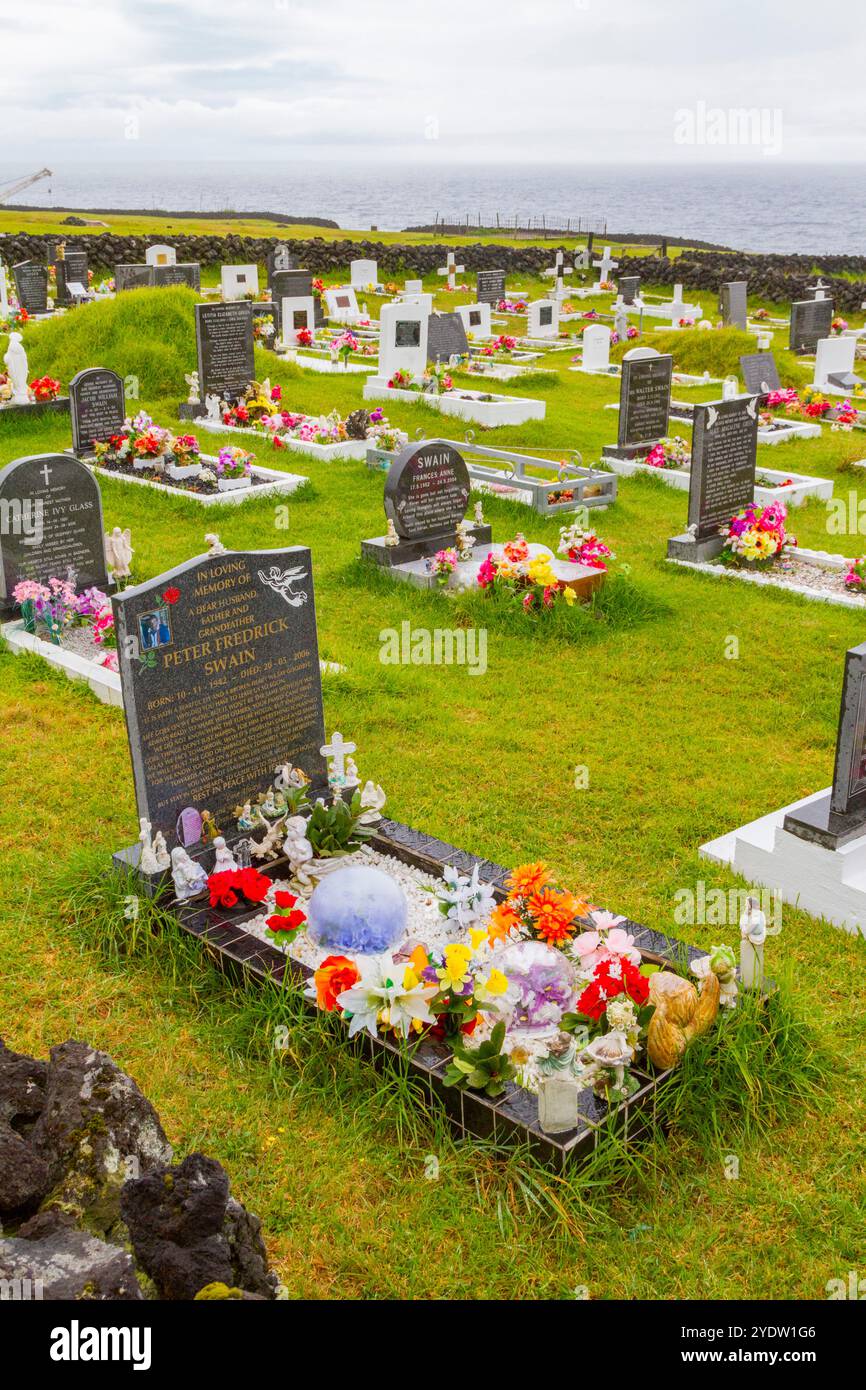 Vista del cimitero di Tristan da Cunha, il luogo abitato più remoto della Terra, Tristan da Cunha, Oceano Atlantico meridionale Foto Stock