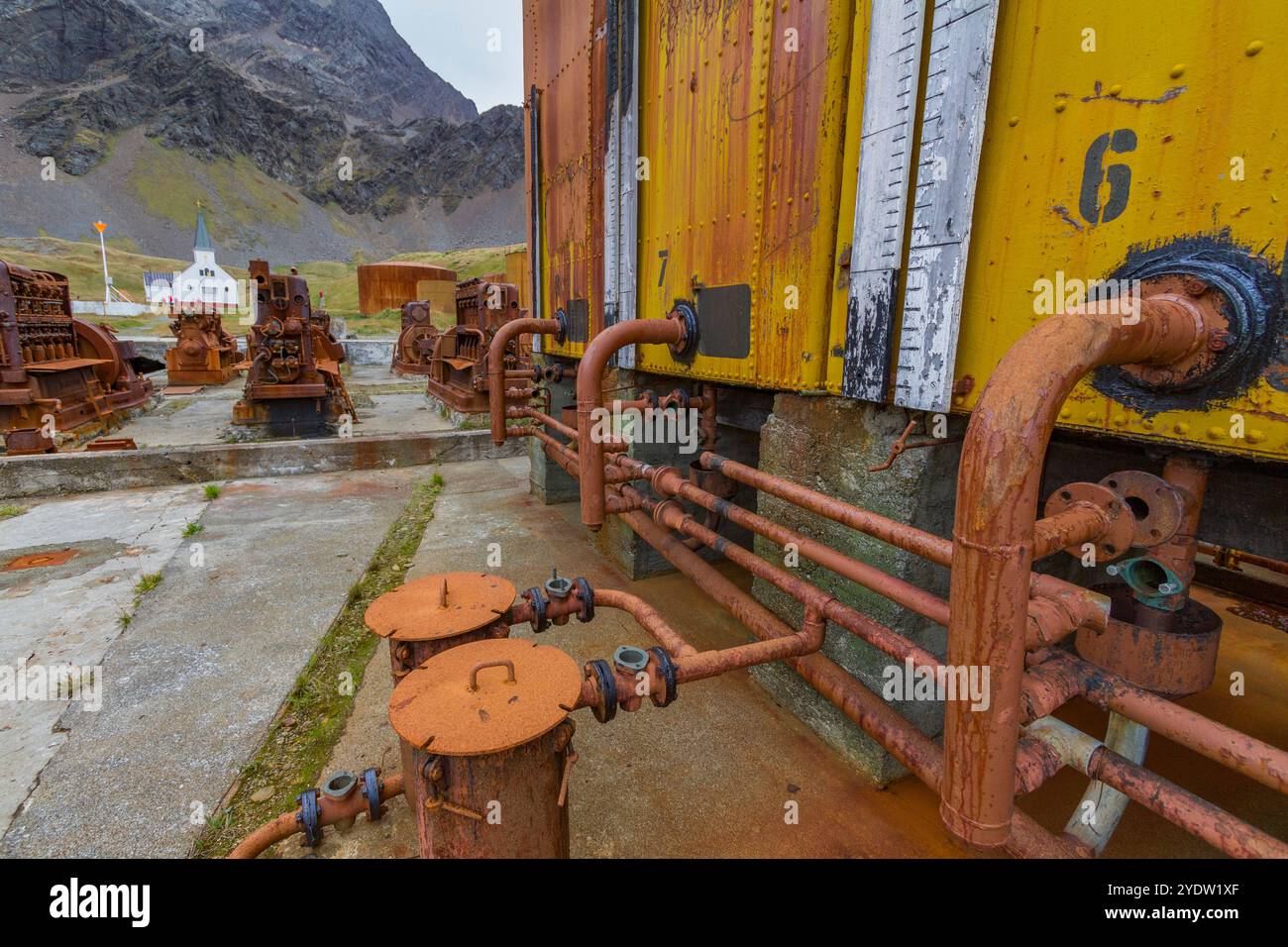 Vista della stazione baleniera abbandonata a Grytviken, in svedese per Pot Cove, sulla Georgia del Sud nell'Atlantico meridionale, regioni polari Foto Stock
