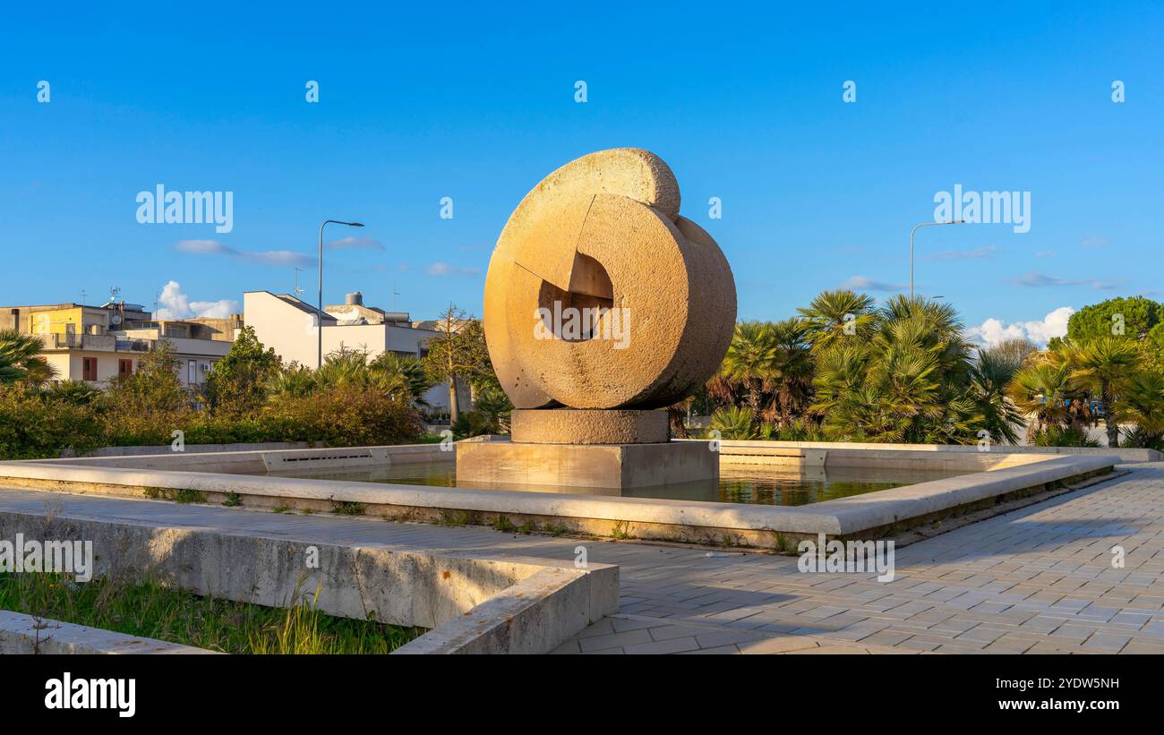 Andrea Cascella, Fontana, Gibellina nuova, Trapani, Sicilia, Italia, Mediterraneo, Europa Foto Stock