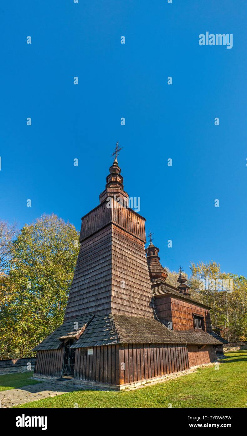 Chiesa di Santa Paraskeva, greco-cattolico, 1773, nel villaggio di Potoky, vicino a Svidnik, regione di Prešov, Slovacchia Foto Stock