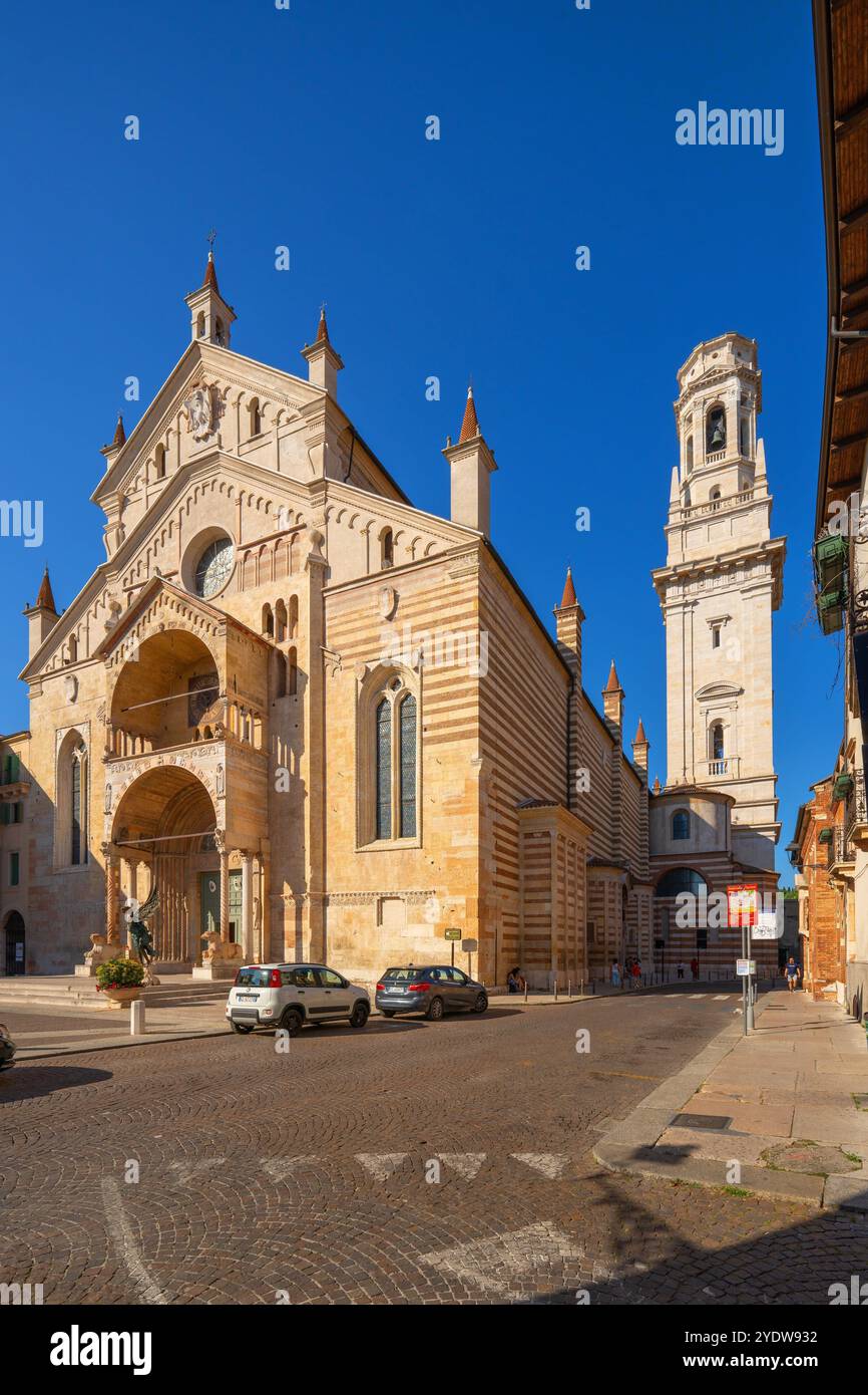 La Cattedrale di Verona (Cattedrale di Santa Maria Assunta), Verona, Patrimonio dell'Umanità dell'UNESCO, Veneto, Italia, Europa Foto Stock