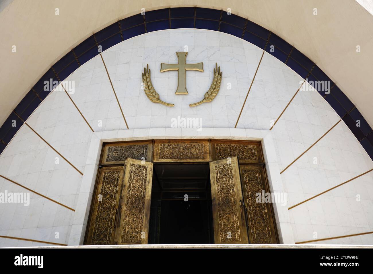 La Cattedrale della Risurrezione, una chiesa ortodossa albanese, una delle più grandi chiese ortodosse orientali nei Balcani, Tirana, Albania, Europa Foto Stock