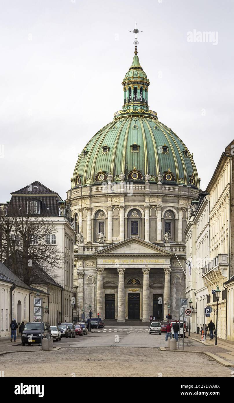 La Chiesa di Frederik popolarmente conosciuta come Chiesa di marmo per la sua architettura, è una chiesa evangelica luterana a Copenaghen, Danimarca, in Europa Foto Stock