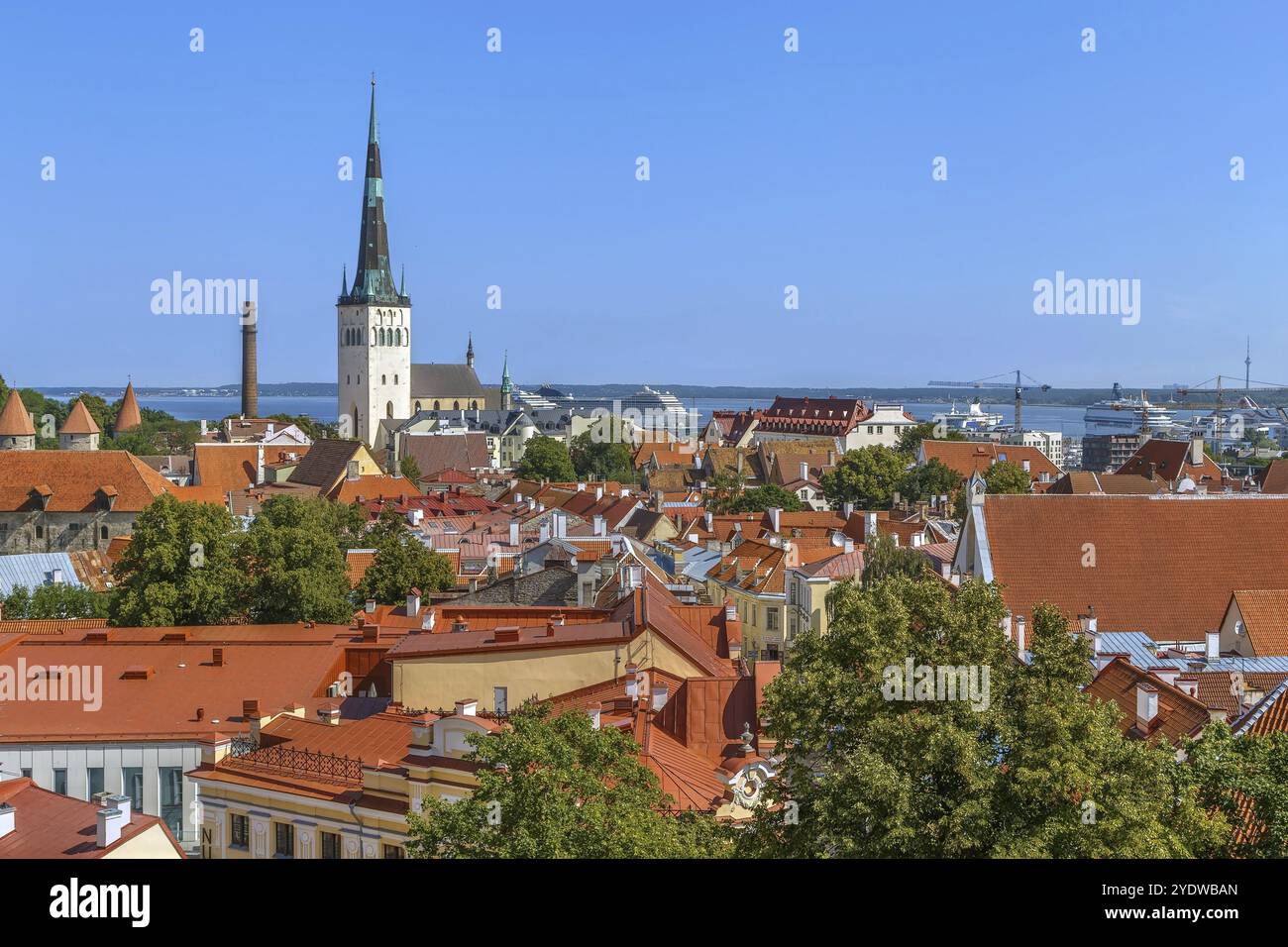 Vista panoramica di Tallinn dalla collina di Toompea, Estonia, Europa Foto Stock