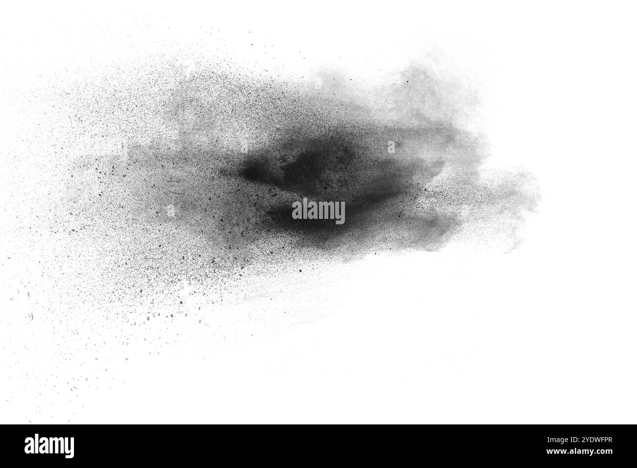 Esplosione di polvere nera su sfondo bianco. Spruzzi di polvere nera Foto Stock