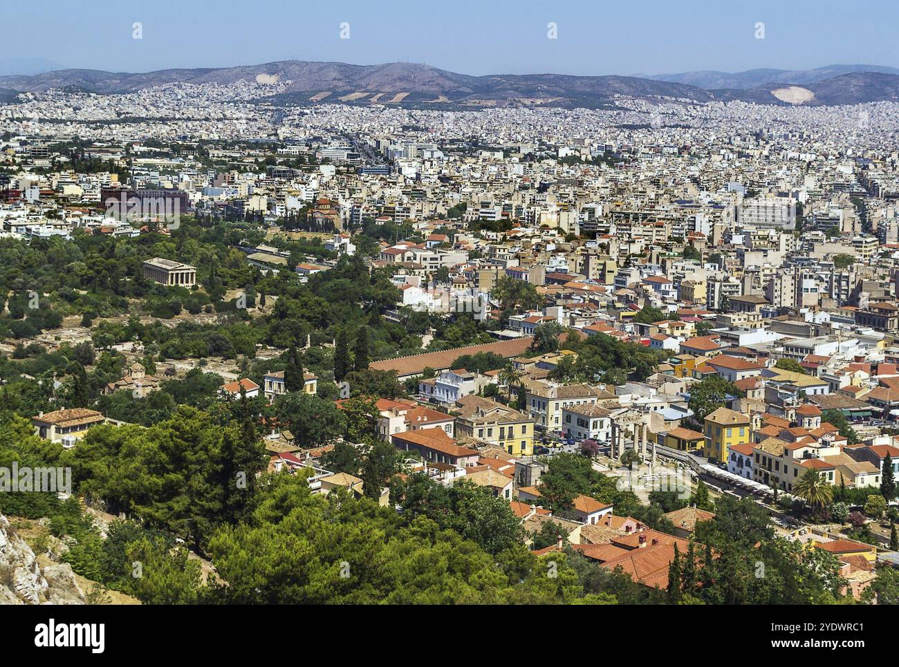 Vista del Tempio di Efesto dall'Acropoli di Atene Foto Stock