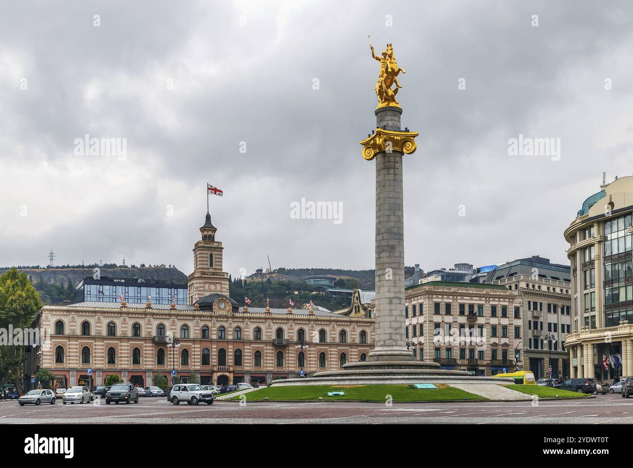 Piazza della libertà si trova nel centro di Tbilisi all'estremità orientale di Viale Rustaveli Foto Stock