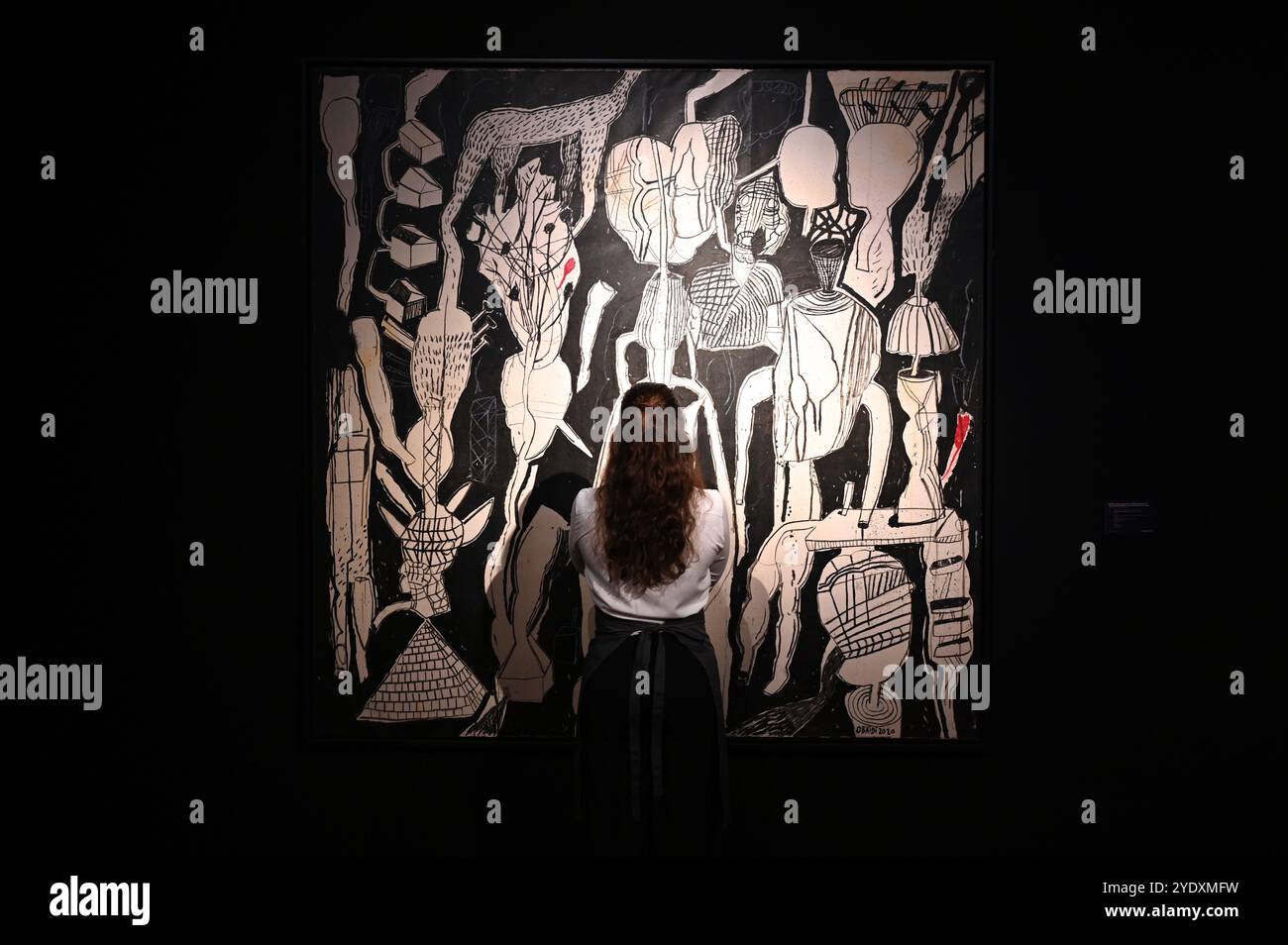 Basandosi sul successo dello scorso anno di Marhala: Highlights della collezione Dalloul, Christie's è onorata di offrire un secondo eccezionale gruppo di opere della collezione Dalloul, Beirut. Formata dal Dr. Ramzi Dalloul e Saeda El Husseini e avanzata dal loro figlio, Dr. Basel Dalloul, la collezione presenta un viaggio coinvolgente attraverso la storia dell'arte araba moderna e contemporanea. Foto Stock