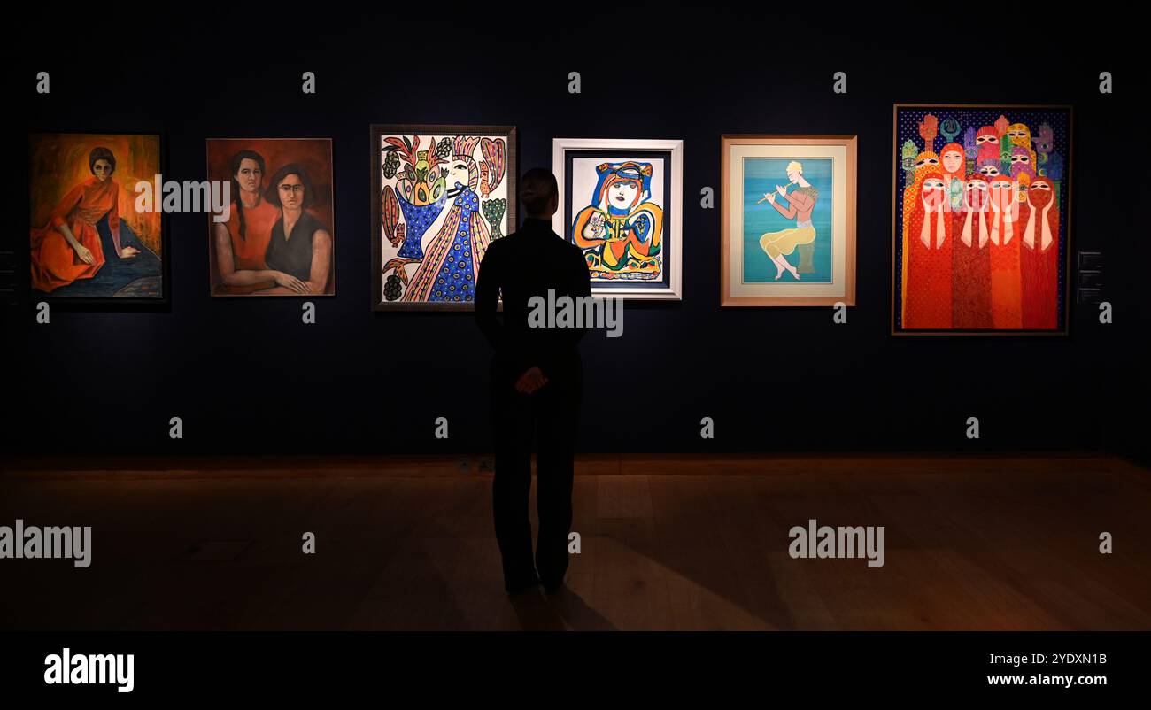 Basandosi sul successo dello scorso anno di Marhala: Highlights della collezione Dalloul, Christie's è onorata di offrire un secondo eccezionale gruppo di opere della collezione Dalloul, Beirut. Formata dal Dr. Ramzi Dalloul e Saeda El Husseini e avanzata dal loro figlio, Dr. Basel Dalloul, la collezione presenta un viaggio coinvolgente attraverso la storia dell'arte araba moderna e contemporanea. Foto Stock