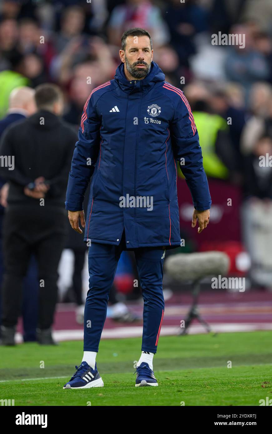 Londra, Regno Unito. 27 ottobre 2024. West Ham United vs Manchester United - Premier League - London Stadium. Il manager ad interim del Manchester United Ruud van Nistelrooy. Crediti immagine: Mark Pain / Alamy Live News Foto Stock