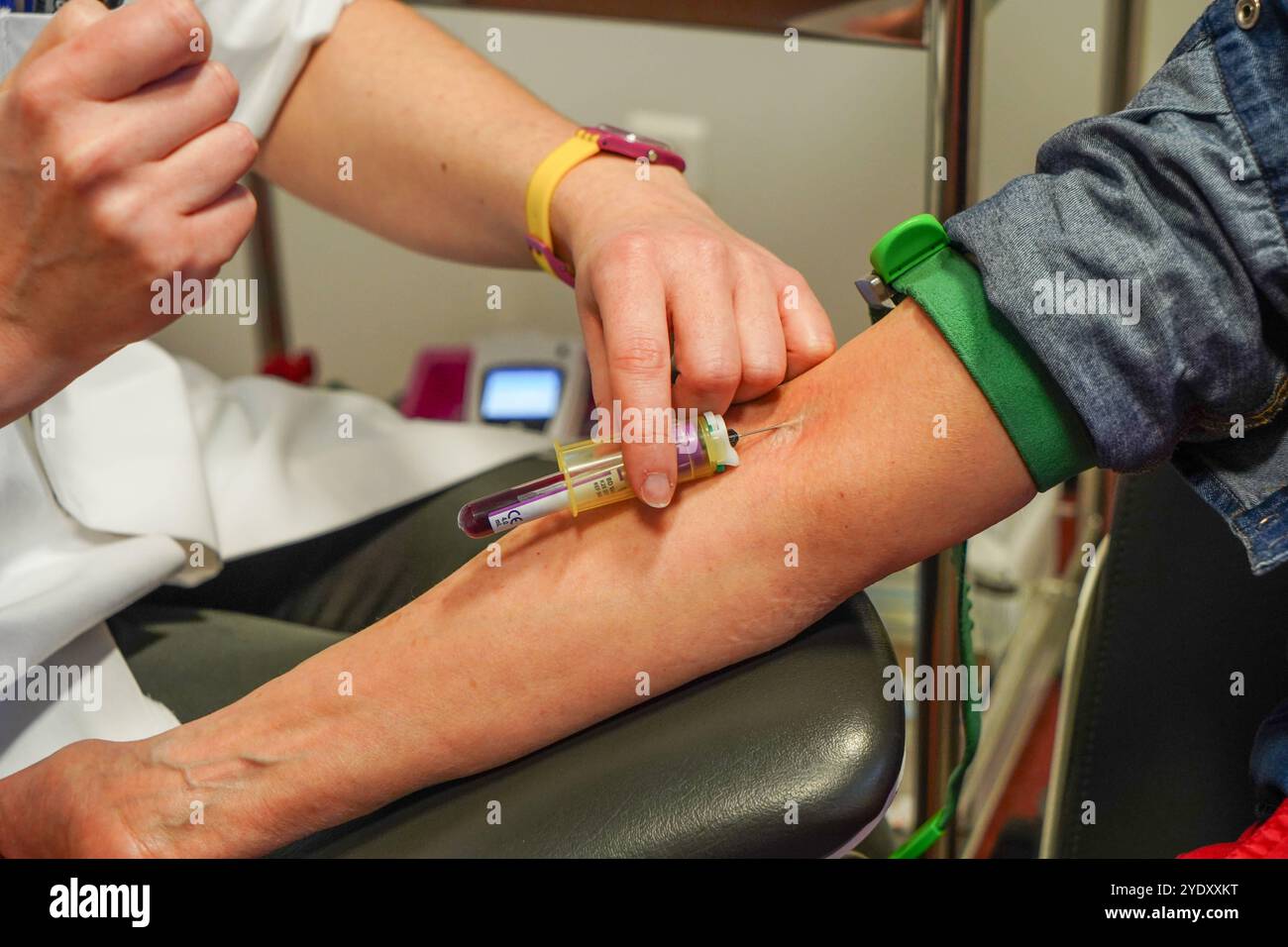 Laboratorio di analisi medica. Analisi del sangue. Laboratorio di analisi medica 016837 016 Foto Stock