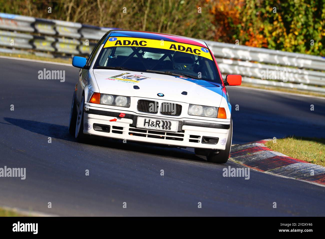 #424 Thomas Kappeler (Bad Saulgau/GER) / Willy Hueppi (CHE), BMW E36, Team: Motorsport, ADAC Youngtimer Trophy, 'Schwedenkreuz', Nuerburgring, Deutschland, 26.10.2024 foto: Eibner-Pressefoto/Juergen Augst Foto Stock