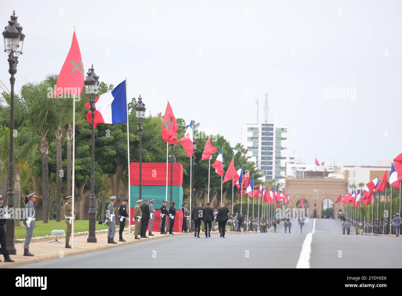 Rabat, Marocco. 28 ottobre 2024. Illustrazione - il re del Marocco riceve il presidente francese Emmanuel Macron al Palazzo reale di Rabat, Marocco, il 28 ottobre 2024. Foto di Ammar Abd Rabbo/ABACAPRESS. COM credito: Abaca Press/Alamy Live News Foto Stock