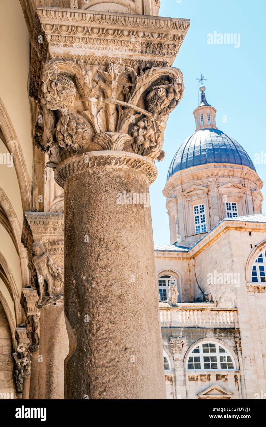 Dubrovnik Croazia, città vecchia di Stari Grad, città murata di Ragusa, Ulica Pred Dvorom Street, la cattedrale dell'assunzione della Vergine Maria Katedrala Uznesen Foto Stock