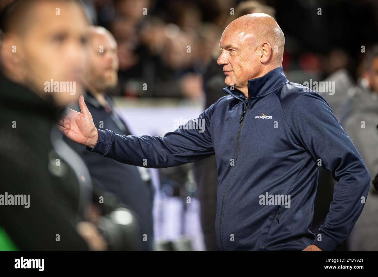 Herning, Danimarca. 27 ottobre 2024. Il capo-allenatore Uwe Rösler dell'Aarhus GF visto durante il 3F Superliga match tra FC Midtjylland e Aarhus GF all'MCH Arena di Herning. Foto Stock