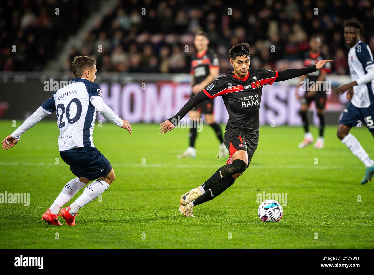 Herning, Danimarca. 27 ottobre 2024. Dario Osorio (11) del FC Midtjylland visto durante il 3F Superliga match tra FC Midtjylland e Aarhus GF al MCH Arena di Herning. Foto Stock