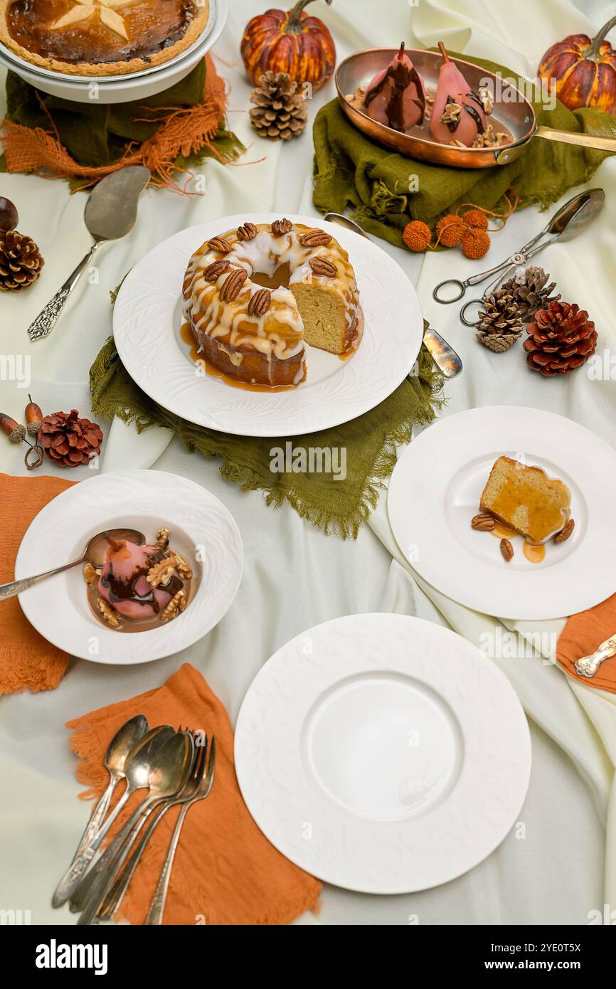 Un assortimento di dessert per il giorno del Ringraziamento o prelibatezze natalizie Foto Stock