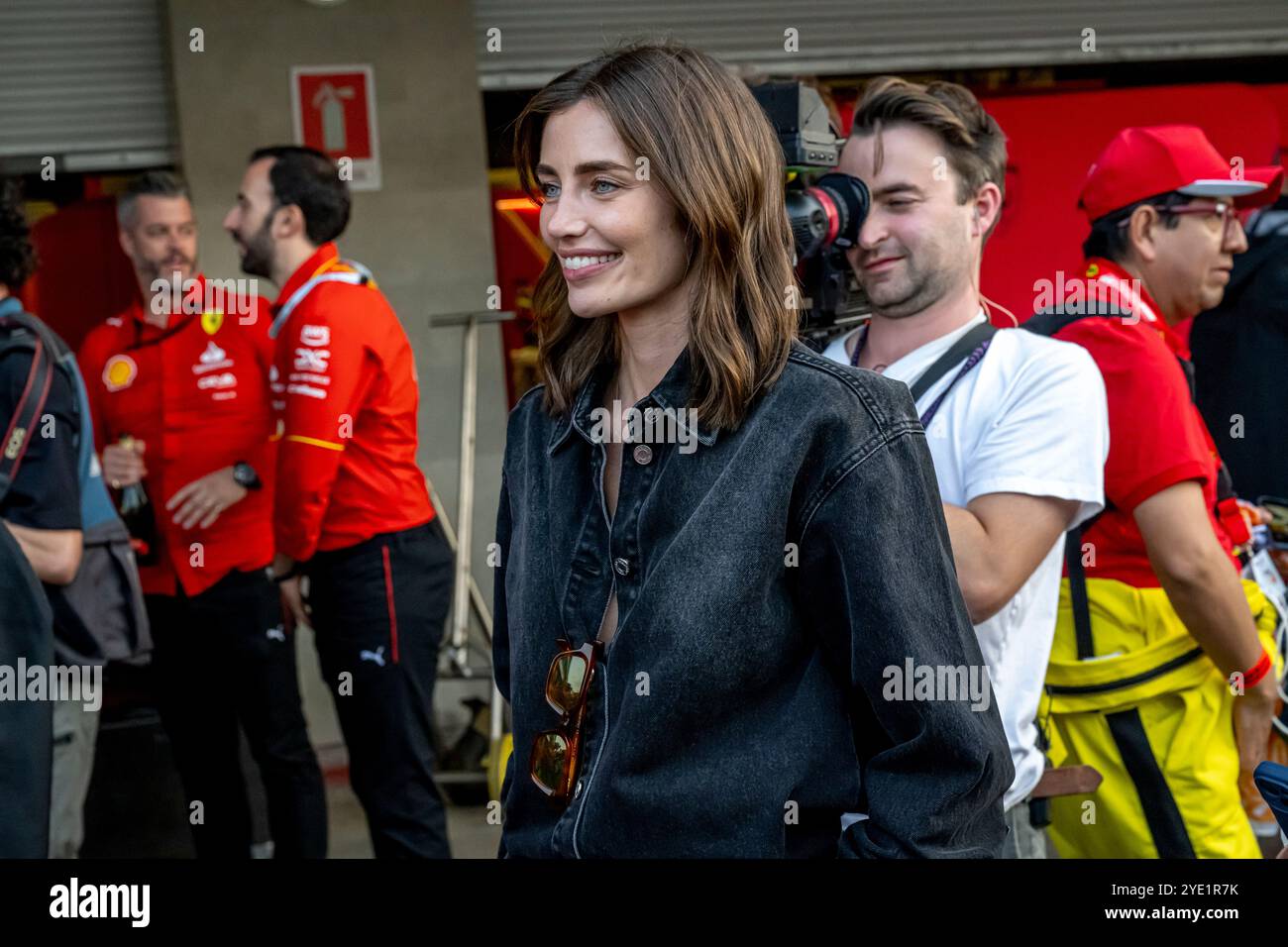 Città del Messico, Messico, 27 ottobre 2024, Rebecca Donaldson, la fidanzata di Carlos Sainz che partecipa alla gara del Gran Premio di città del Messico 2024, che si svolge a città del Messico, Messico. Crediti: Michael Potts/Alamy Live News Foto Stock