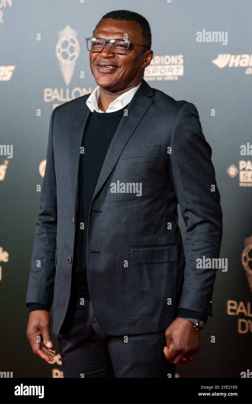 Marcel Desailly durante la cerimonia del Red carpet del Ballon d&#39;o (pallone d'oro) France Football 2024 il 28 ottobre 2024 al Theatre du Chatelet di Parigi, Francia Foto Stock