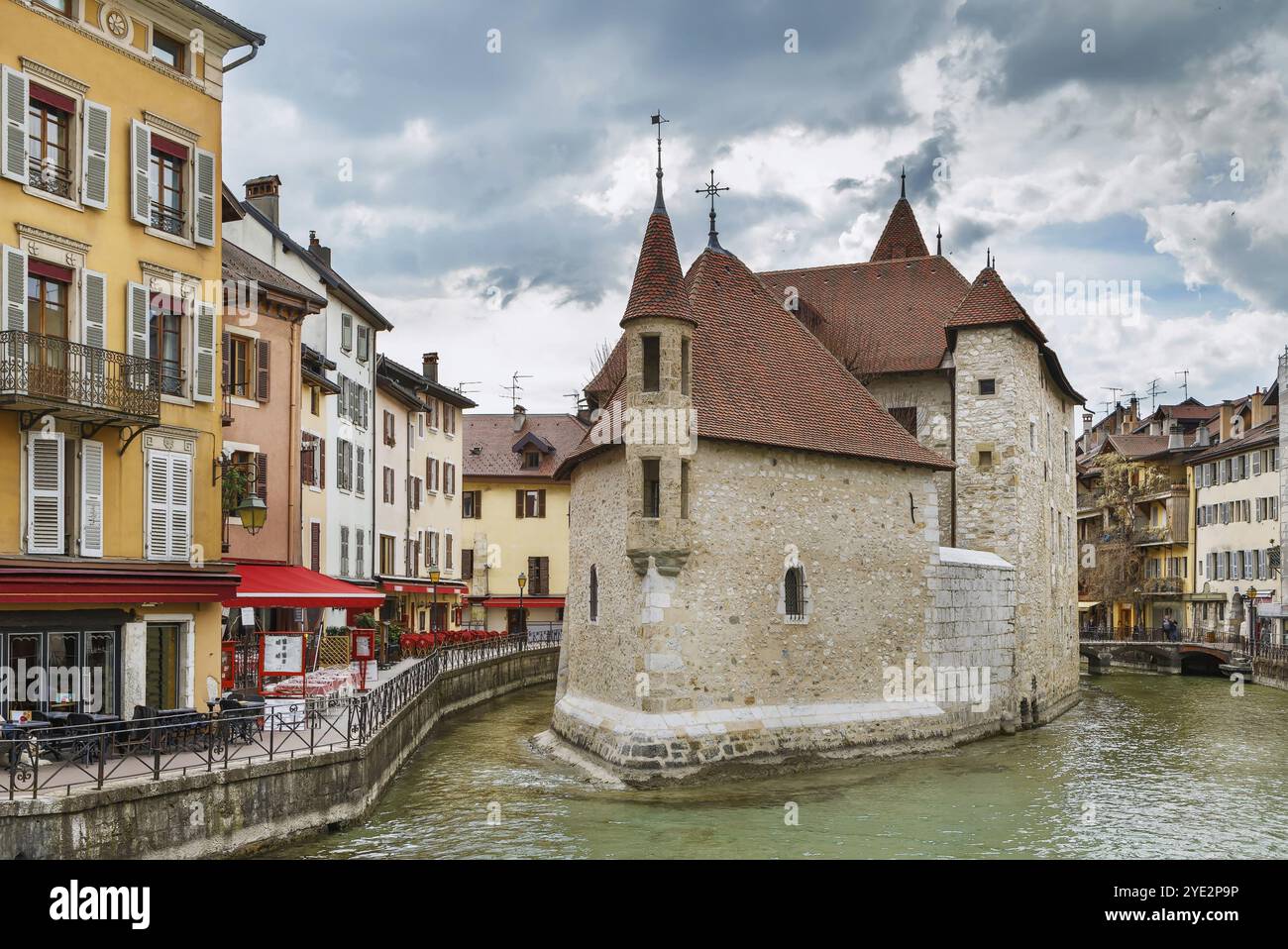 Palais de l'Ile è un'antica casa fortificata risalente al XII secolo ad Annecy, Francia, Europa Foto Stock