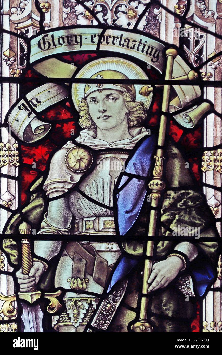 Vetrate colorate raffiguranti Sant'Alban, di Percy Bacon e Fratelli, Holy Trinity, Long Melford, Suffolk Foto Stock