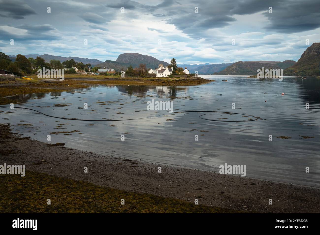 Bassa marea a Plockton, Wester Ross, Scozia Foto Stock