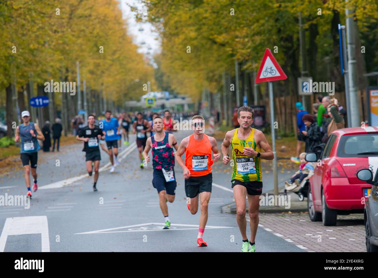 Lukas Eder e Luís Martins alla maratona TCS di Amsterdam ad Amsterdam Paesi Bassi 20-10-2024 Foto Stock