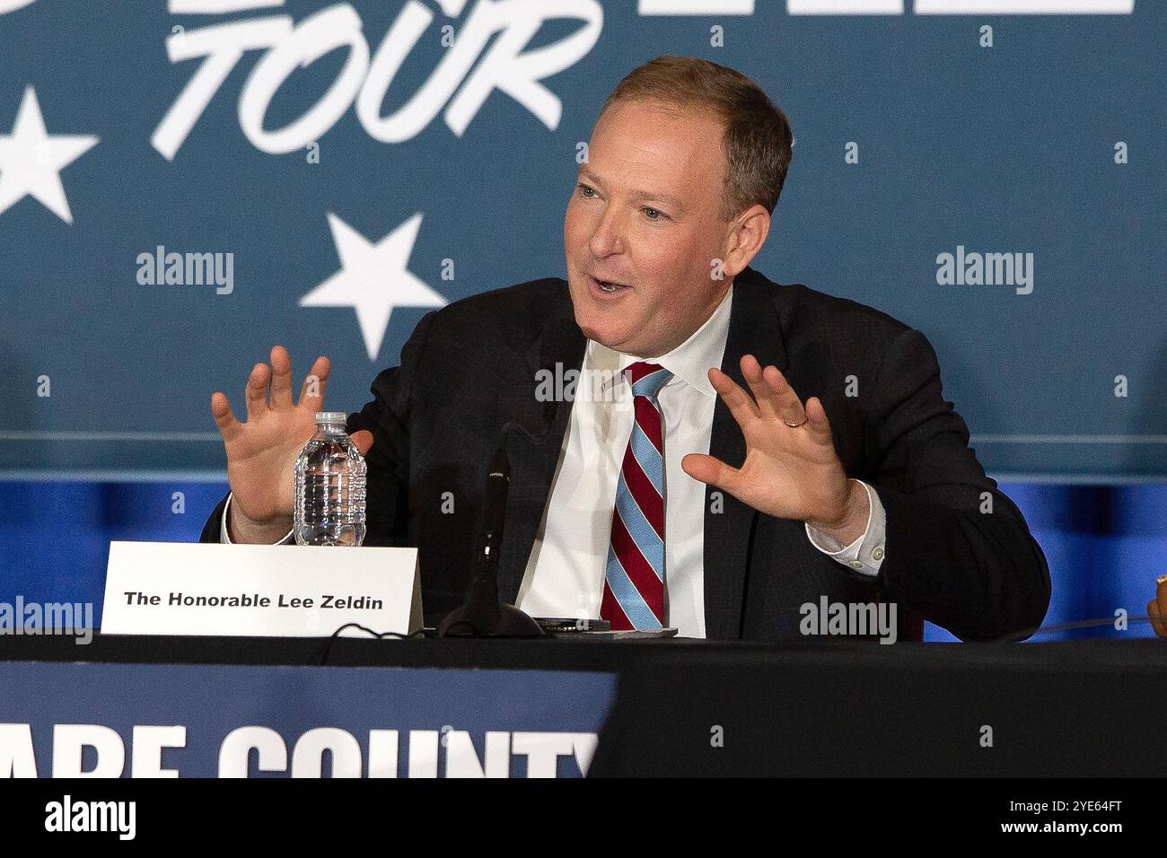 Drexel Hill, Stati Uniti. 29 ottobre 2024. DREXEL HILL, PENNSYLVANIA: - OTTOBRE 29: IL RAPPRESENTANTE LEE ZELDIN partecipa al Building America's Future, Southeastern Pennsylvania Roundtable al Drexelbrook Event Center il 29 ottobre 2024 a Drexel Hill, Pennsylvania. Foto: Matt Bishop/imageSPACE credito: Imagespace/Alamy Live News Foto Stock