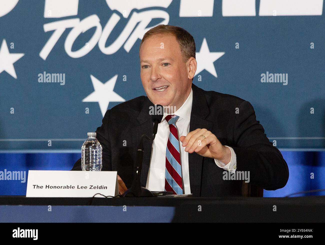 Drexel Hill, Stati Uniti. 29 ottobre 2024. DREXEL HILL, PENNSYLVANIA: - OTTOBRE 29: IL RAPPRESENTANTE LEE ZELDIN partecipa al Building America's Future, Southeastern Pennsylvania Roundtable al Drexelbrook Event Center il 29 ottobre 2024 a Drexel Hill, Pennsylvania. Foto: Matt Bishop/imageSPACE credito: Imagespace/Alamy Live News Foto Stock