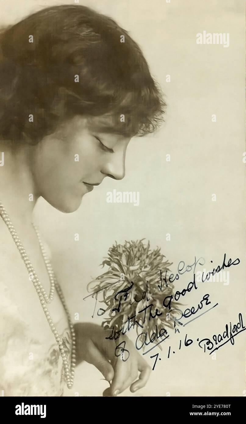 ADA Reeve, artista dell'inizio del XX secolo. Fotografia d'epoca di Ada Reeve, sala musicale inglese e artista di vaudeville Foto Stock