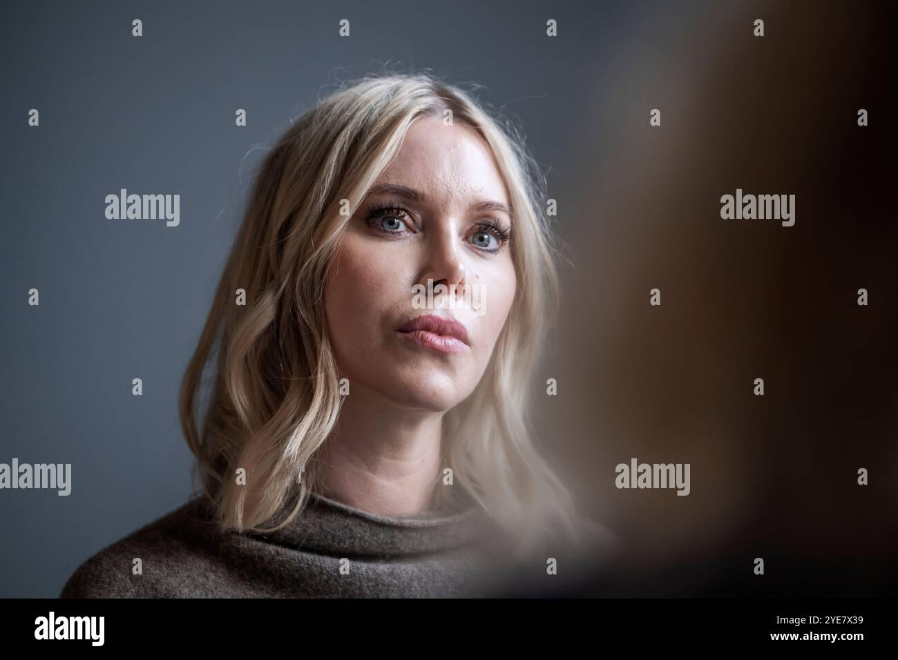 2024-10-03 "Isabel Eriksson" (alias per proteggere la sua vera identità) fu drogata con rohypnol, rapita e rinchiusa in un bunker per sei giorni dal dottor Martin Trenneborg (soprannominato Josef Fritzl della Svezia) nel settembre 2015. Foto: Anna-Karin Nilsson / Expressen / TT code 7141 Foto Stock