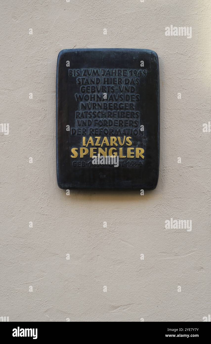 Targa commemorativa del consigliere Lazarus Spengler, città vecchia, Norimberga, Franconia, Baviera, Germania, Europa Foto Stock