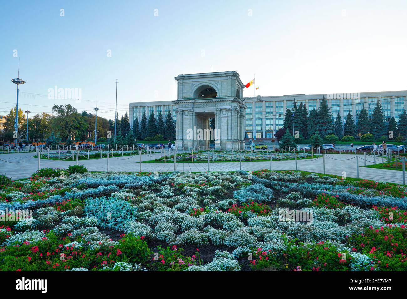 Chisinau, Moldavia. 24 ottobre 2024. Vista dell'Arco di Trionfo costruito nel 1846, che commemora la vittoria nella guerra russo-turca Foto Stock