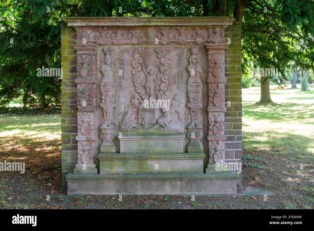 Gießen, Alter Friedhof, Grabmal Foto Stock