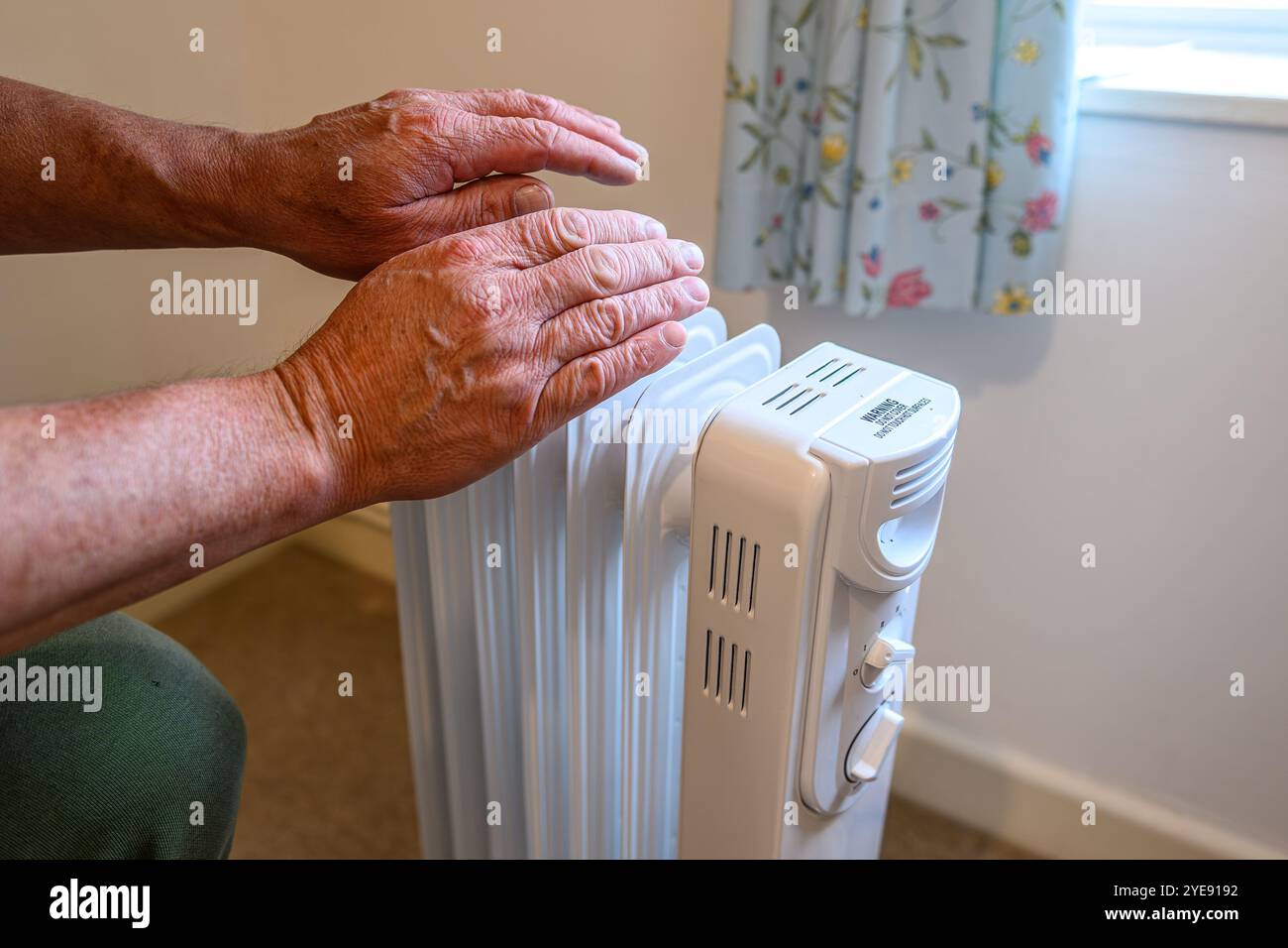 Aumento dei costi energetici e tagli al governo Foto Stock