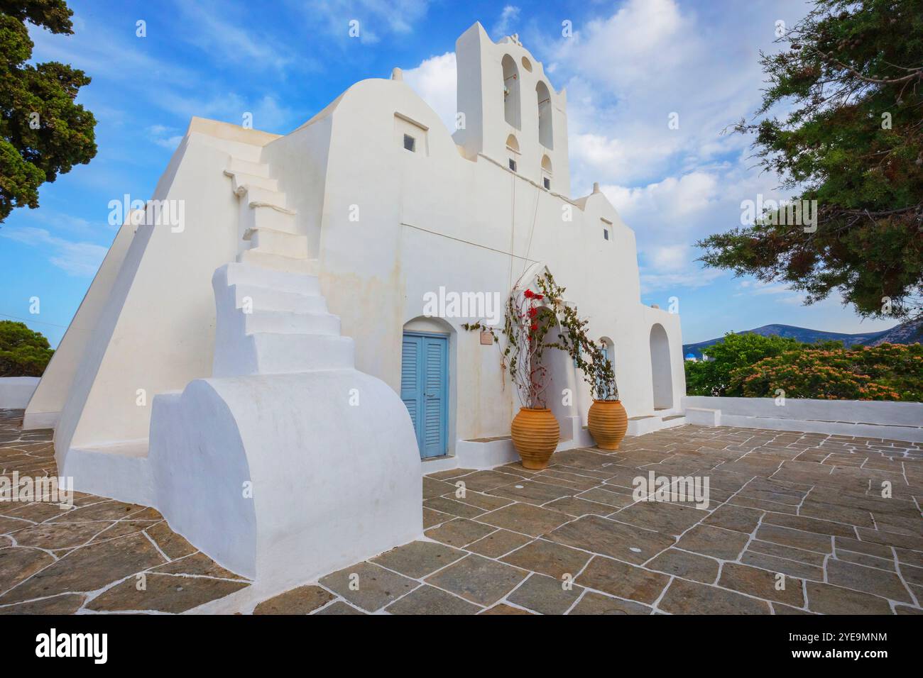 Chiesa di Agios Konstantinos nel villaggio di Artemonas, Apollonia sull'isola di Sifnos, Grecia; Apollonia, isola di Sifnos, isole Cicladi, Grecia Foto Stock