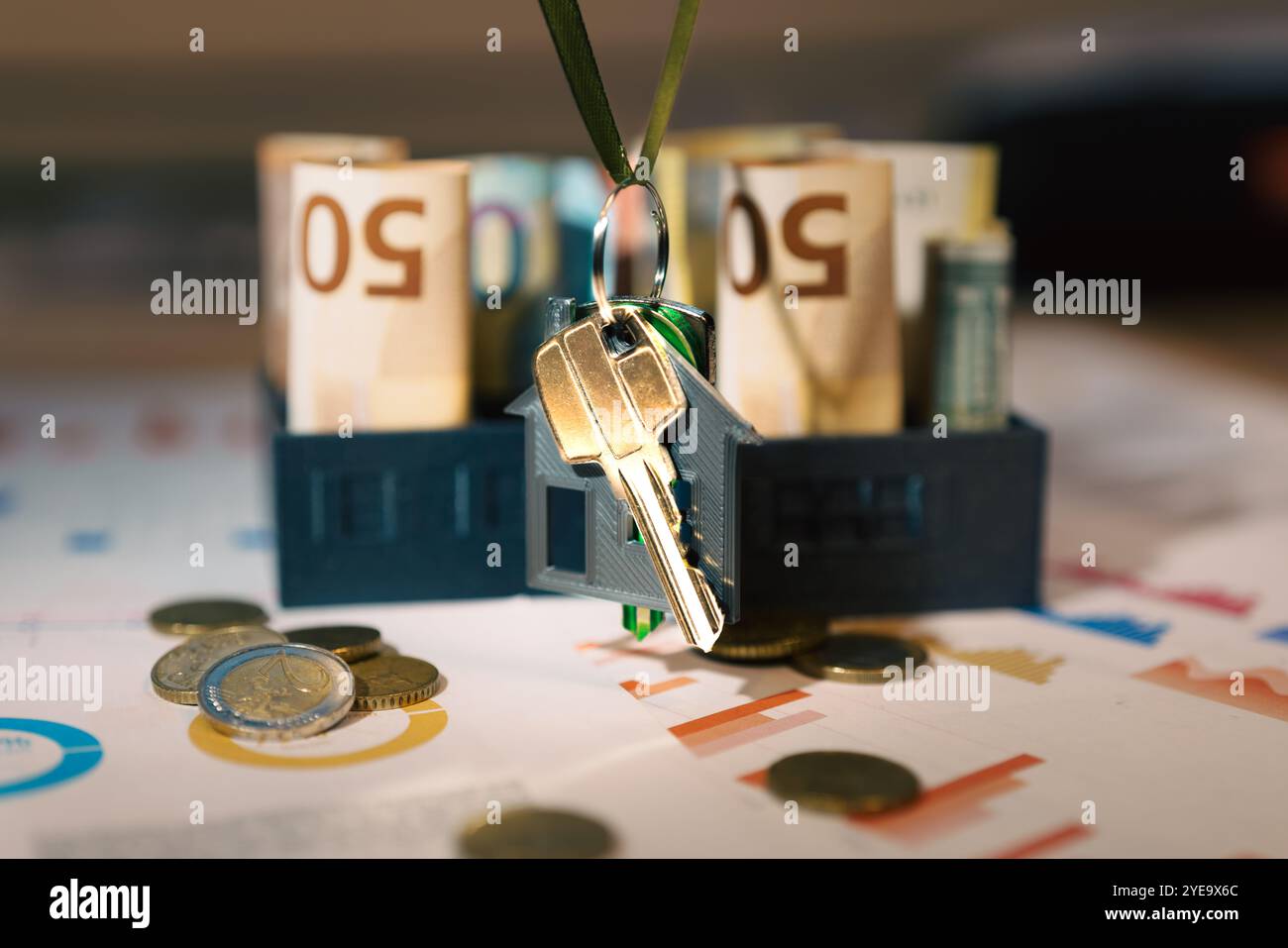 grafico finanziario del modello di sezione trasversale delle case in miniatura per il mercato immobiliare Foto Stock