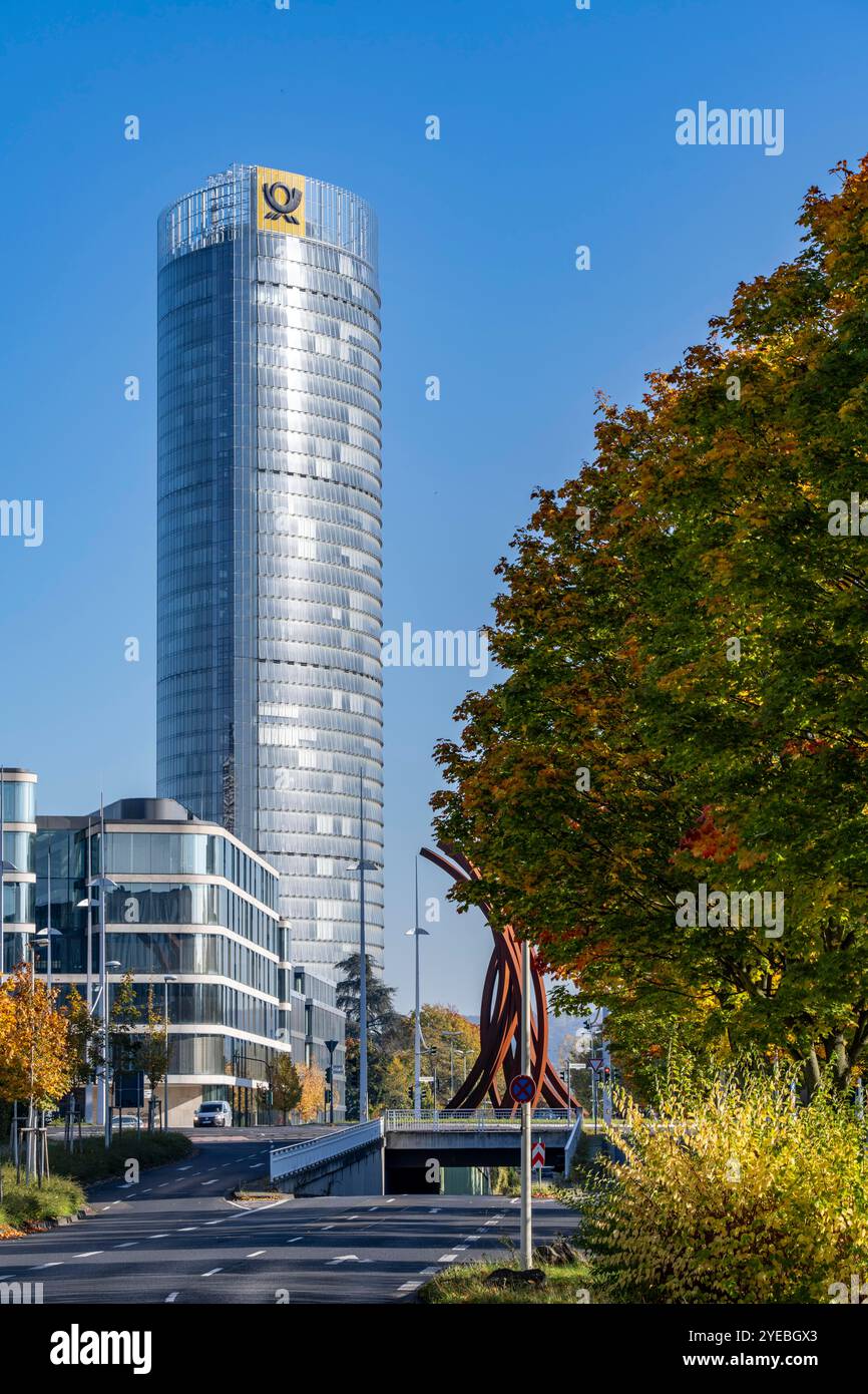 La Posttower, sede centrale di Deutsche Post, grattacielo a Bonn, Helmut-Schmidt-Platz, NRW, Germania, Foto Stock
