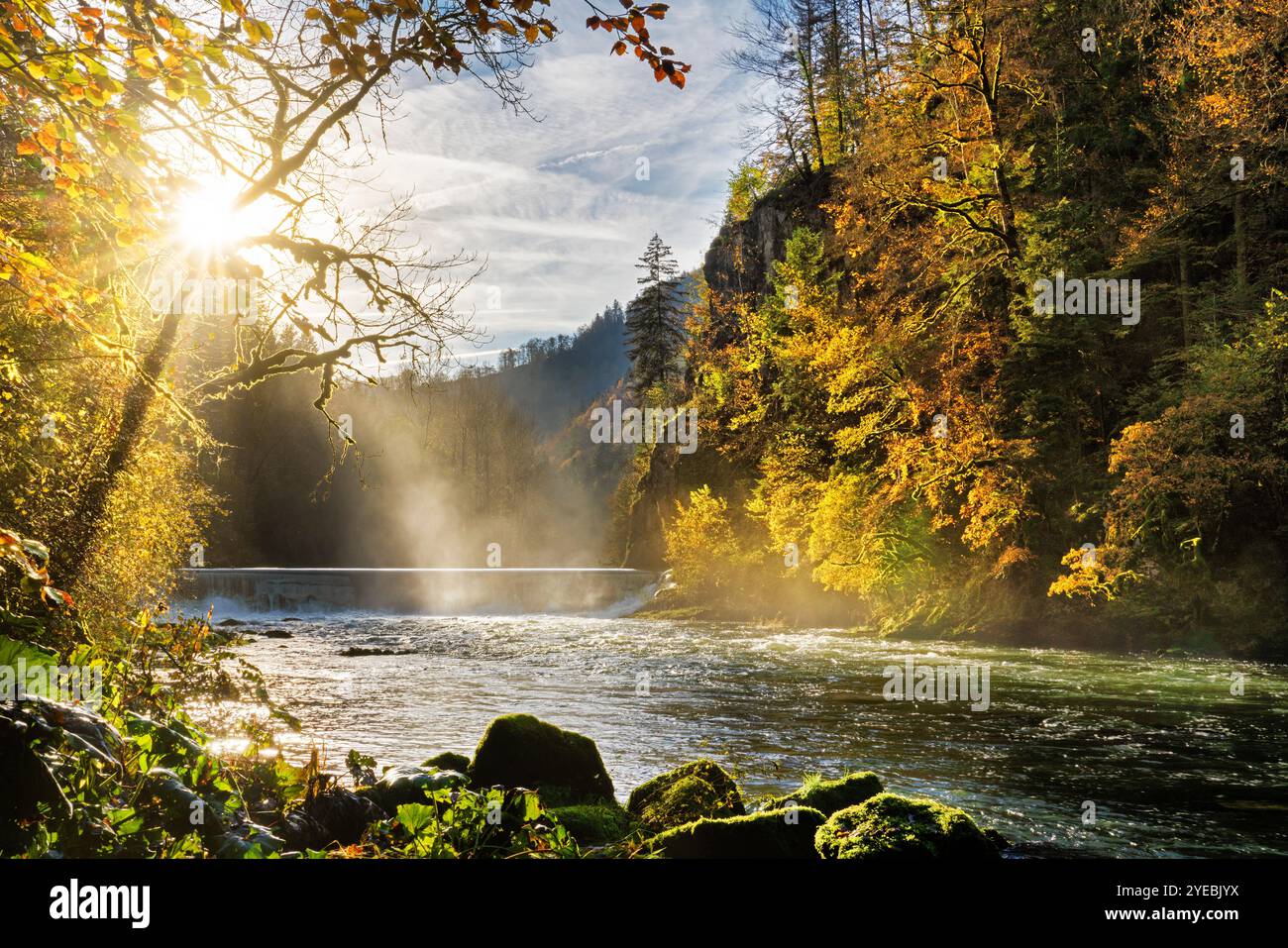 Il Doubs vicino all'area di le Theusseret vicino a Saignelégier e Gumois Foto Stock