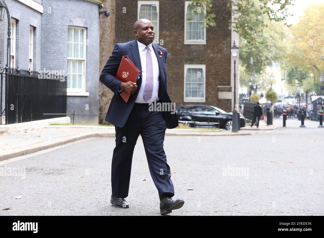 Londra, Regno Unito. 30 ottobre 2024. David Lammy, ministro degli Esteri britannico, lascia la sede per una riunione di gabinetto pre-bilancio a Downing Street prima che il bilancio sia presentato al Parlamento a Londra, Regno Unito, il 30 ottobre 2024. CAP/GOL © GOL/Capital Pictures credito: Capital Pictures/Alamy Live News Foto Stock