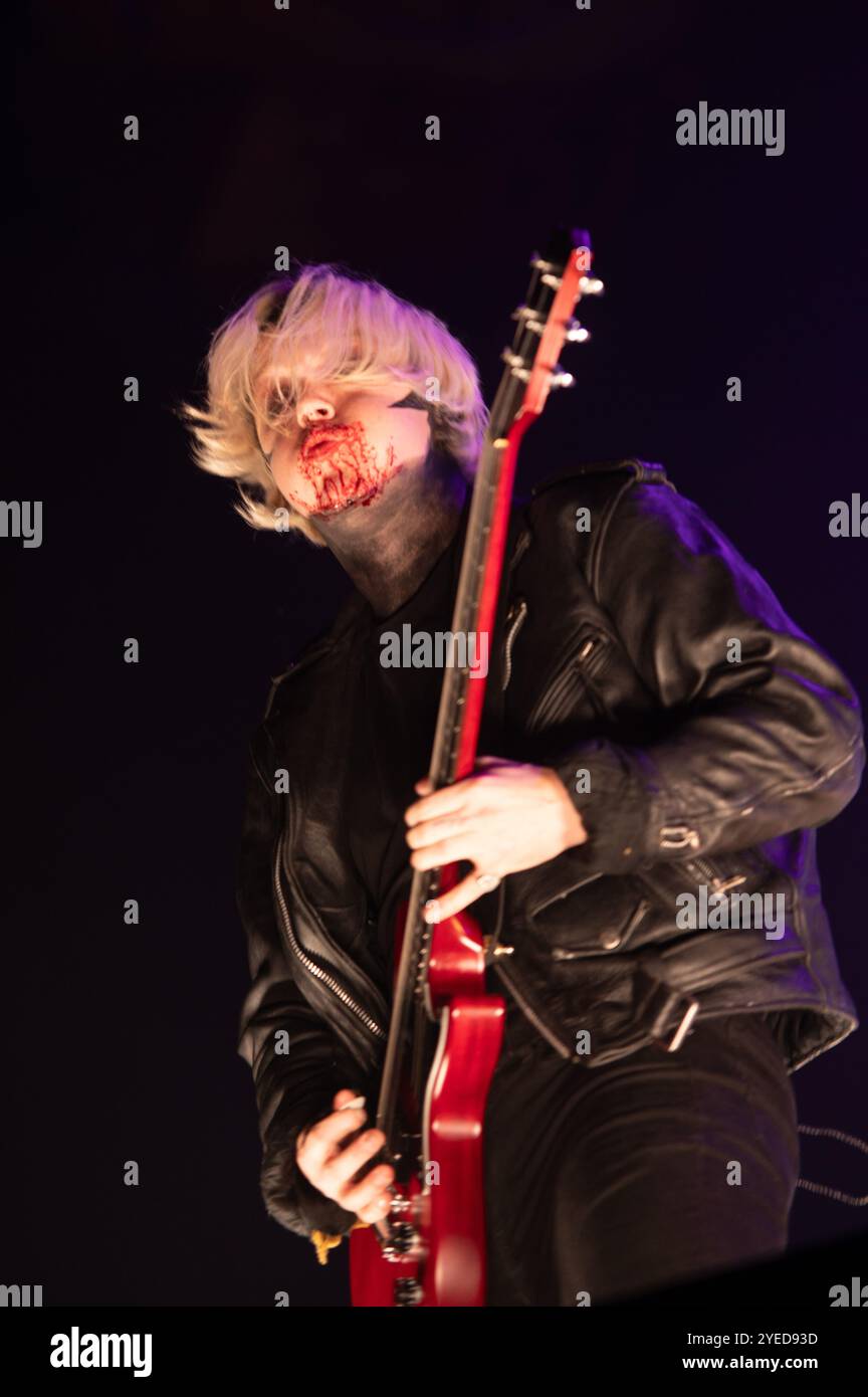 Londra, Regno Unito. 30 ottobre 2024. Superriduttore aperto in modo spettacolare per le spose Black Veil alla Wembley Arena. Cristina Massei/Alamy Live News Foto Stock