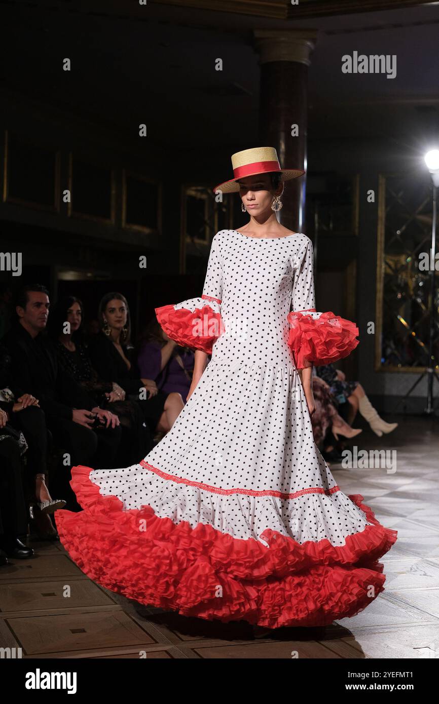 Lo spettacolo International Flamenco Fashion Week Madrid, (SIMOF), presso il Wellington Hotel, il 29 settembre 2024 a Madrid, Spagna con: Modello dove: Madrid, Spagna quando: 29 set 2024 credito: Oscar Gonzalez/WENN Foto Stock