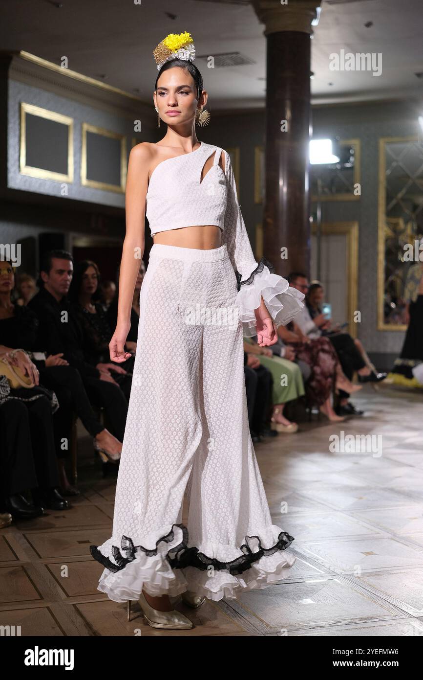 Lo spettacolo International Flamenco Fashion Week Madrid, (SIMOF), presso il Wellington Hotel, il 29 settembre 2024 a Madrid, Spagna con: Modello dove: Madrid, Spagna quando: 29 set 2024 credito: Oscar Gonzalez/WENN Foto Stock