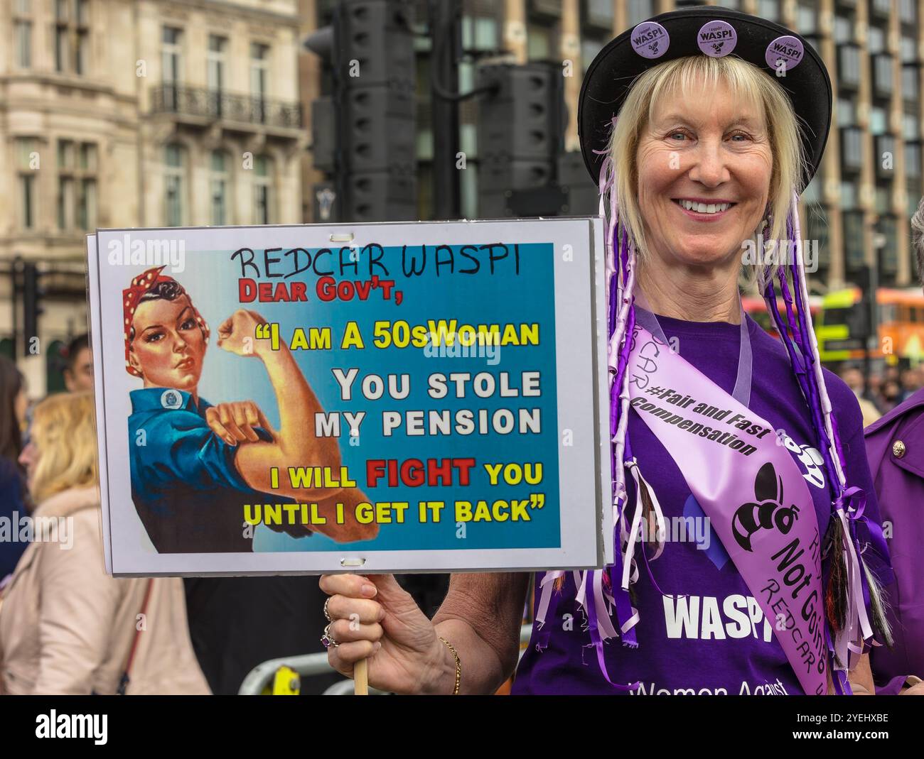 Westminster, Londra, Regno Unito, ottobre 30 2024, WASPI Woman di Redcar Waspi's Demonstration Outside the Houses of Parliament, Londra il 30 ottobre 2024. H Foto Stock