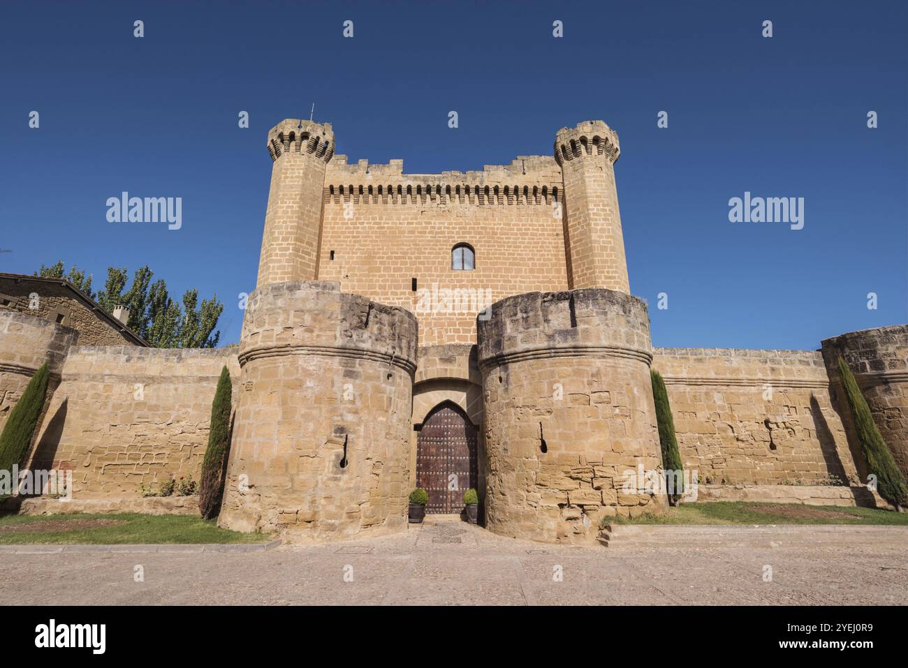 Castello medievale a Sajazarra, la Rioja, Spagna, Europa Foto Stock