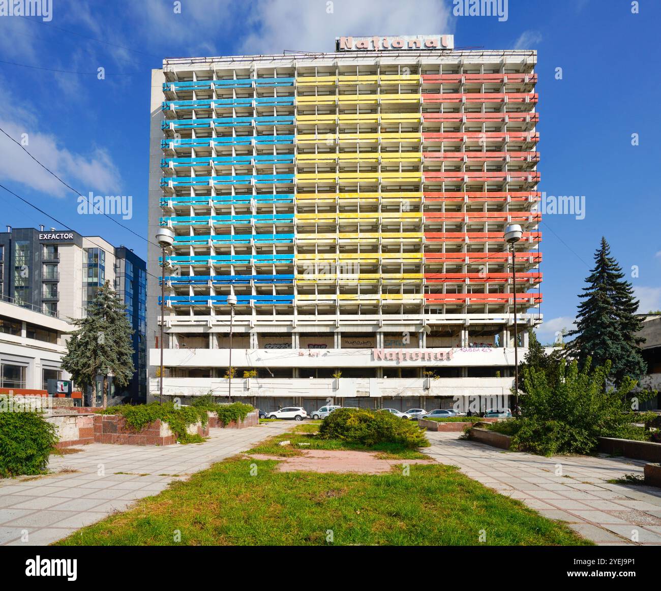 Chisinau, Moldavia. 25 ottobre 2024. Vista panoramica dell'ex National Hotel nel centro della città Foto Stock