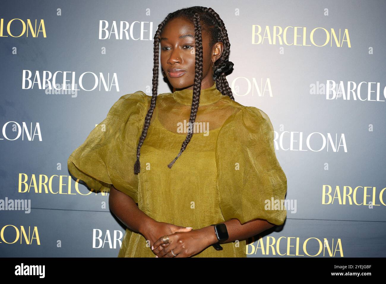 Heather Agyepong partecipa all'apertura della serata di gala di Barcellona al Duke of York's Theatre di Londra, con Lily Collins e Alvaro morte. Foto Stock