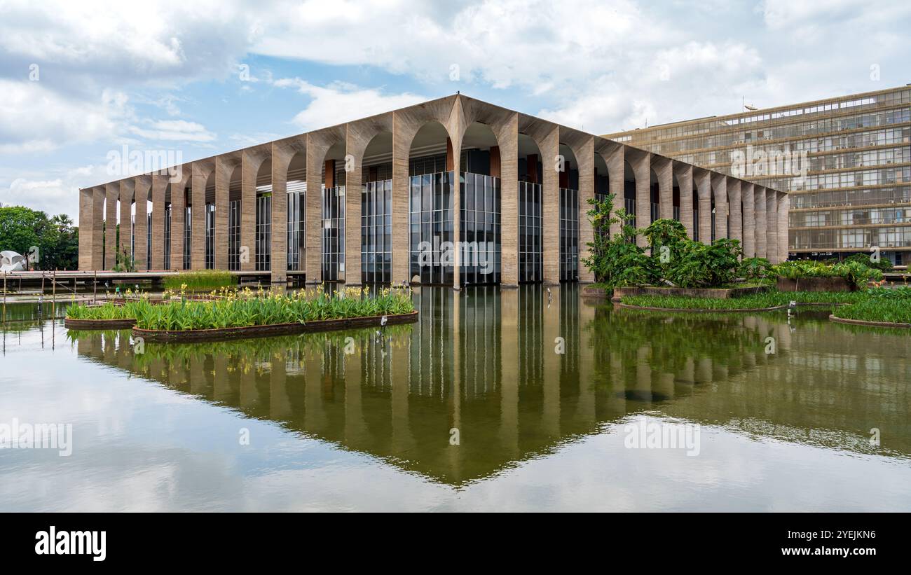 Facciata esterna del Palazzo di Itamaraty a Brasilia Foto Stock