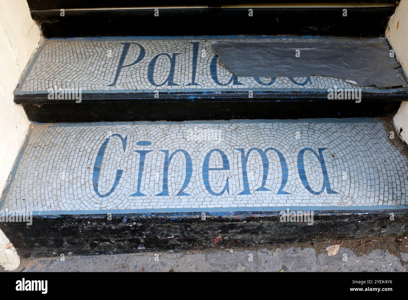 Il Palace Cinema di Broadstairs è un piccolo cinema a conduzione familiare, classificato di secondo livello, sul mare nel Kent. Foto Stock