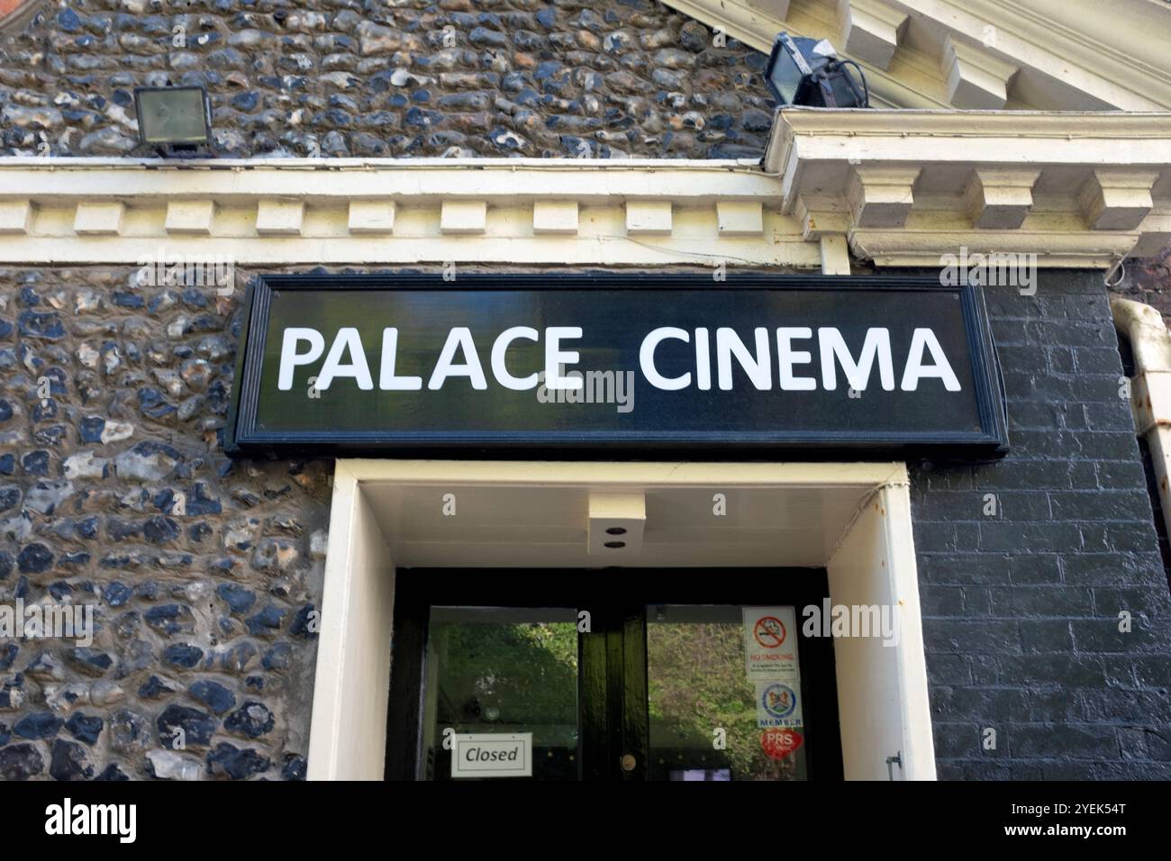 Il Palace Cinema di Broadstairs è un piccolo cinema a conduzione familiare, classificato di secondo livello, sul mare nel Kent. Foto Stock